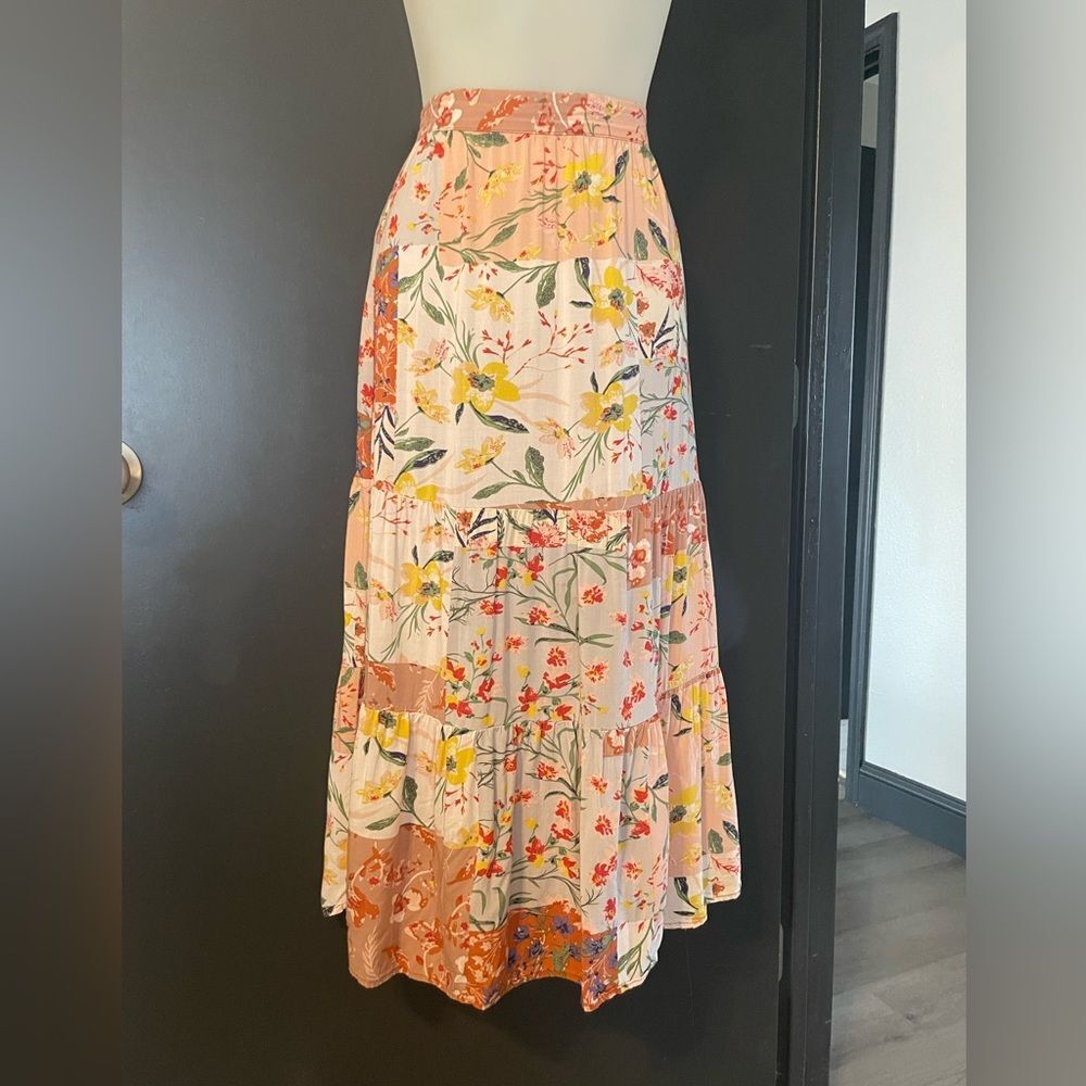T Tahari Floral Tiered Midi Skirt Size S Boho Spring Summer patchwork - Picture 5 of 8